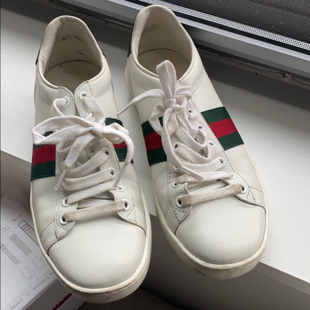 Gucci ace sneaker size 7!